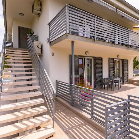 Apartments Pivas Малинська Екстер'єр фото