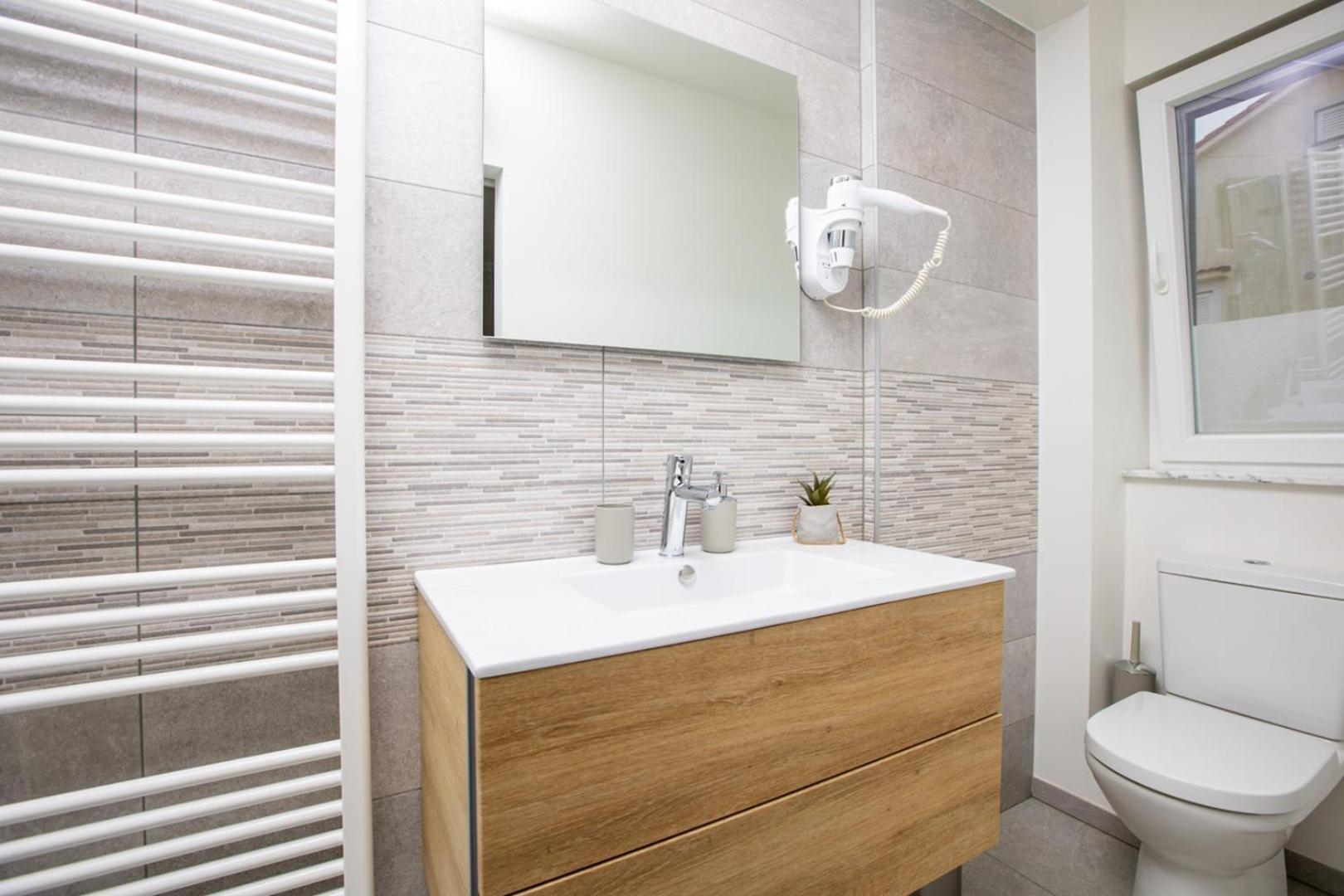 Apartments Pivas Малинська Екстер'єр фото